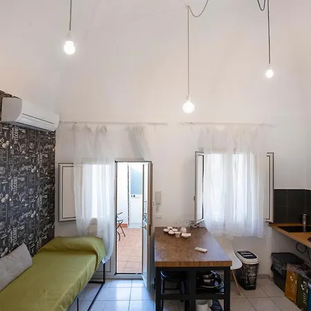 3d House Centro منزل للإقامة كاتانيا
